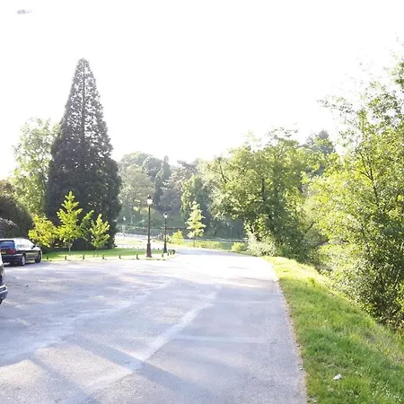 La Vecchia *